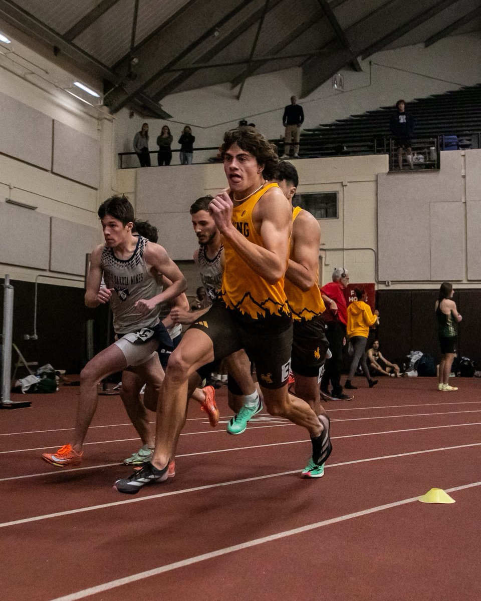 December &amp; January by the Numbers 📈 

💪  44 Personal Bests  
🔖   18 Program Top-10s
🏆    4 School Records  
🔝    6 NCAA Top-50s