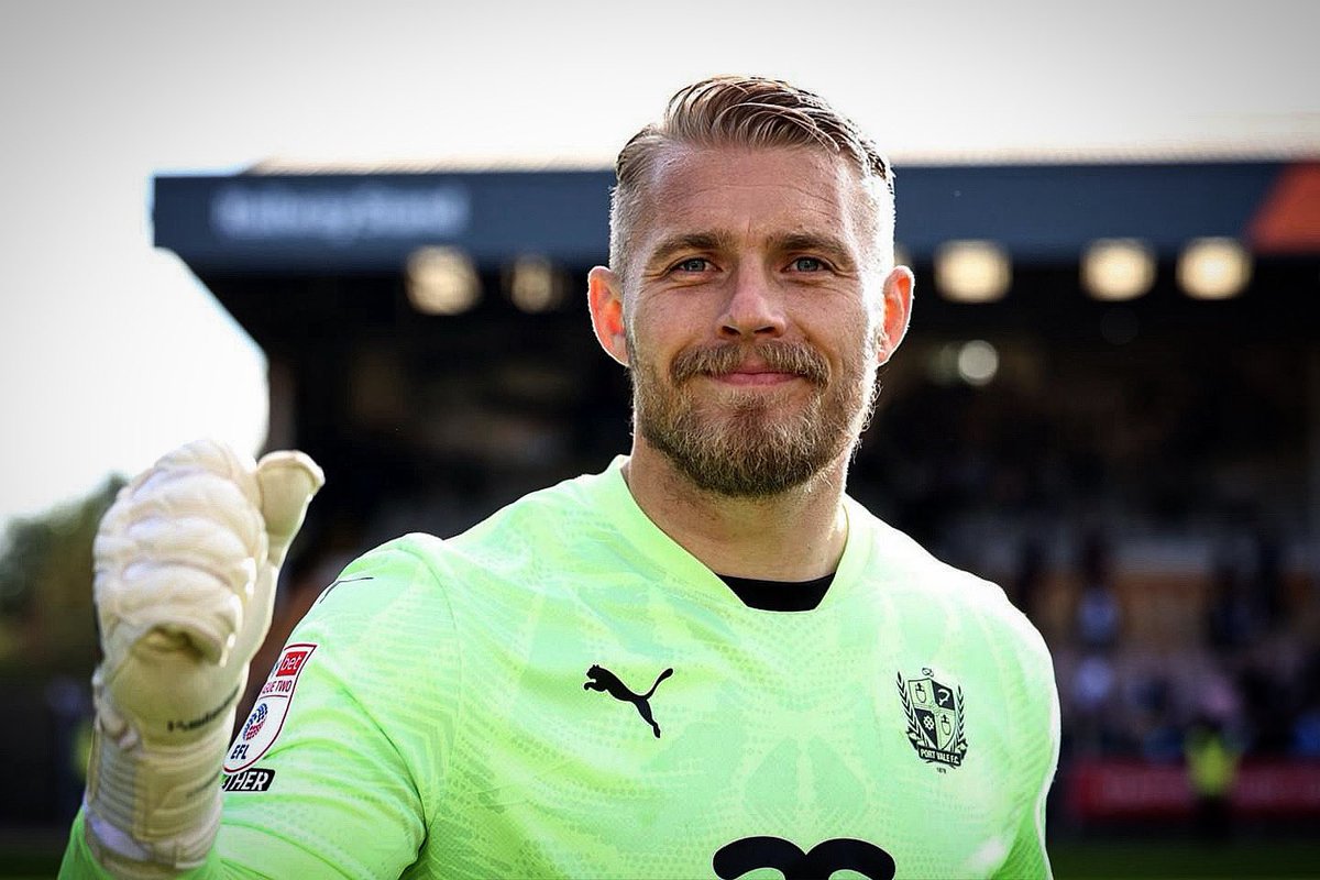 Connor Ripley tweet media