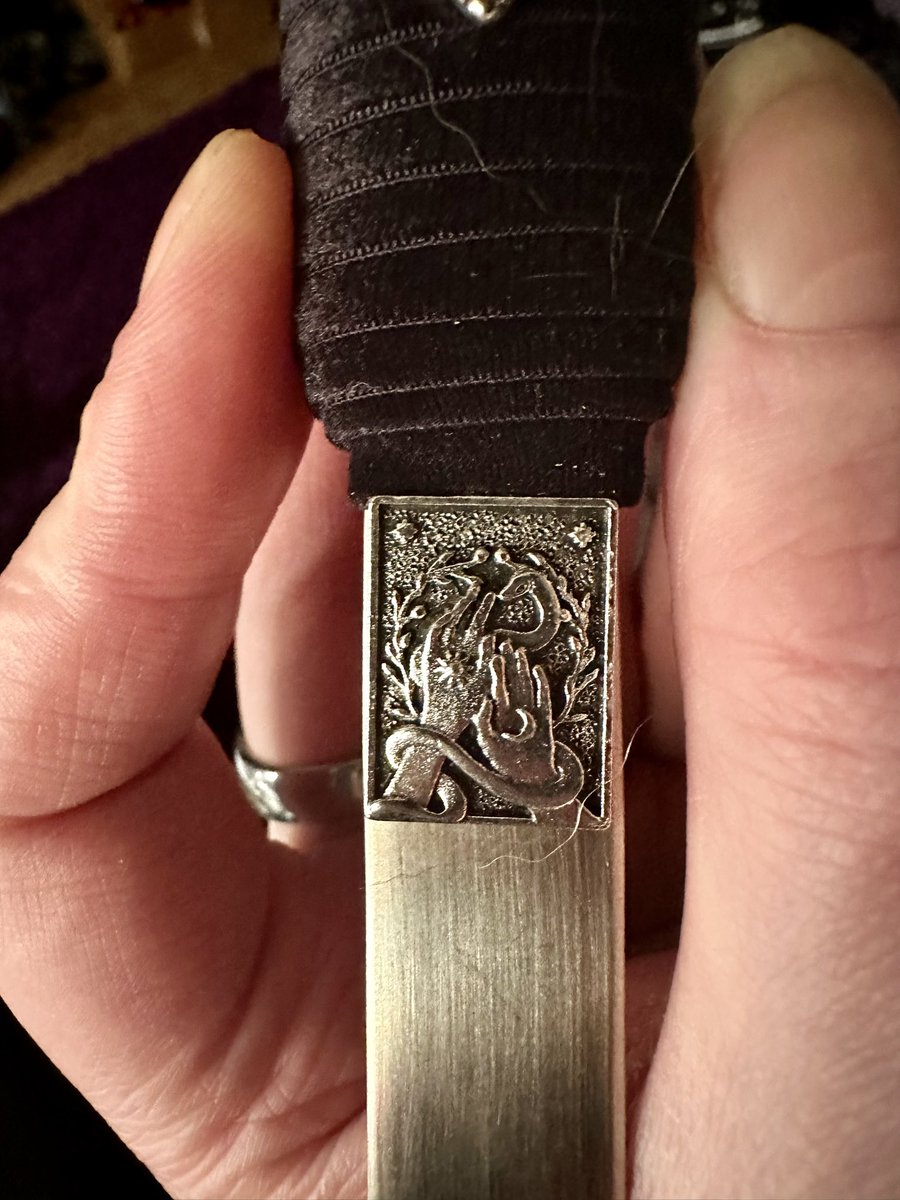 MoonChild_W333's tweet photo. #Lilith #Athame made by a local #Witch with #Ruby gorgeous ❤️❤️❤️🌑🌘 #Paganism #WitchCraft #Magick now this is awesome so made up with it ☺️ https://t.co/cMbOl5t1q2
