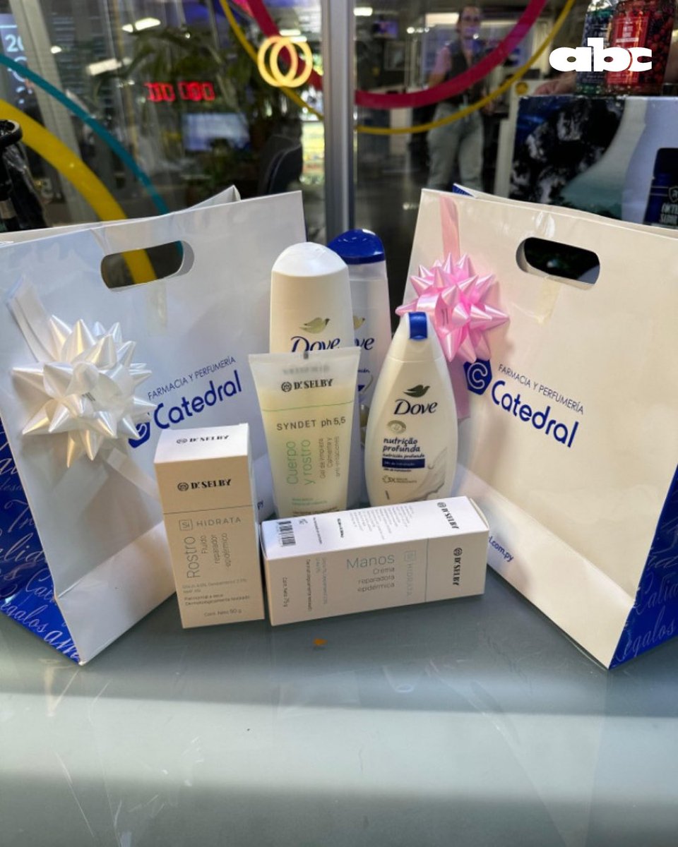 Romance985's tweet photo. #2AñosConBelenB | ¡La Caja de Belén!🎉

#BelenALaSiesta cumple 2 años, pero los regalos son para vos. 💃🎁

¿Te imaginás qué hay dentro de la caja sorpresa de Belén ? 👀 Deslizá y descubrí los premiazos que pueden ser tuyos.

🎊 Participar es fácil:

1️⃣Dejá tu mensaje de felicidades.

📅 El sorteo se hace hoy, suerte! 🍀

98.5FM🎧 Solo Éxitos.
📲https://t.co/1xieAzYSd5