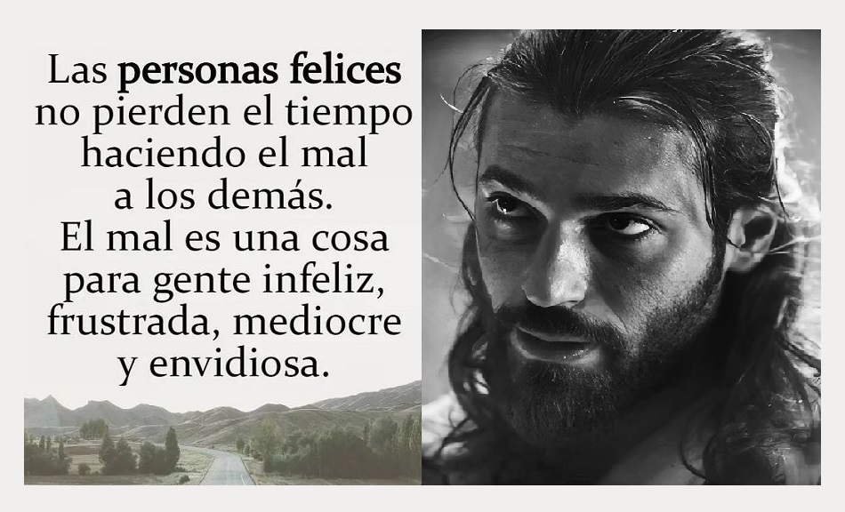Sobre el tema Can, su padre y la fan chantajista (parece el título de una peli Serie B) solo diré: 
"Qué VIDA MÁS POBRE y TRISTE tienen algunas si su único afán es HACERSE NOTAR y MEDRAR a costa de otro por ser famoso y con no se que "ILUSORIAS" intenciones".
#CanYaman 💚💖💪