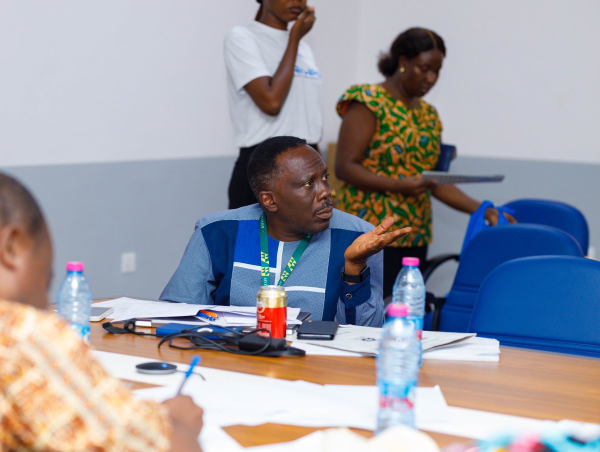 Our MPhil students took a big step forward last Friday as they defended their research with confidence and expertise. Kudos to them for their hard work and dedication! #RWESCK #MPhilDefense #AcademicExcellence