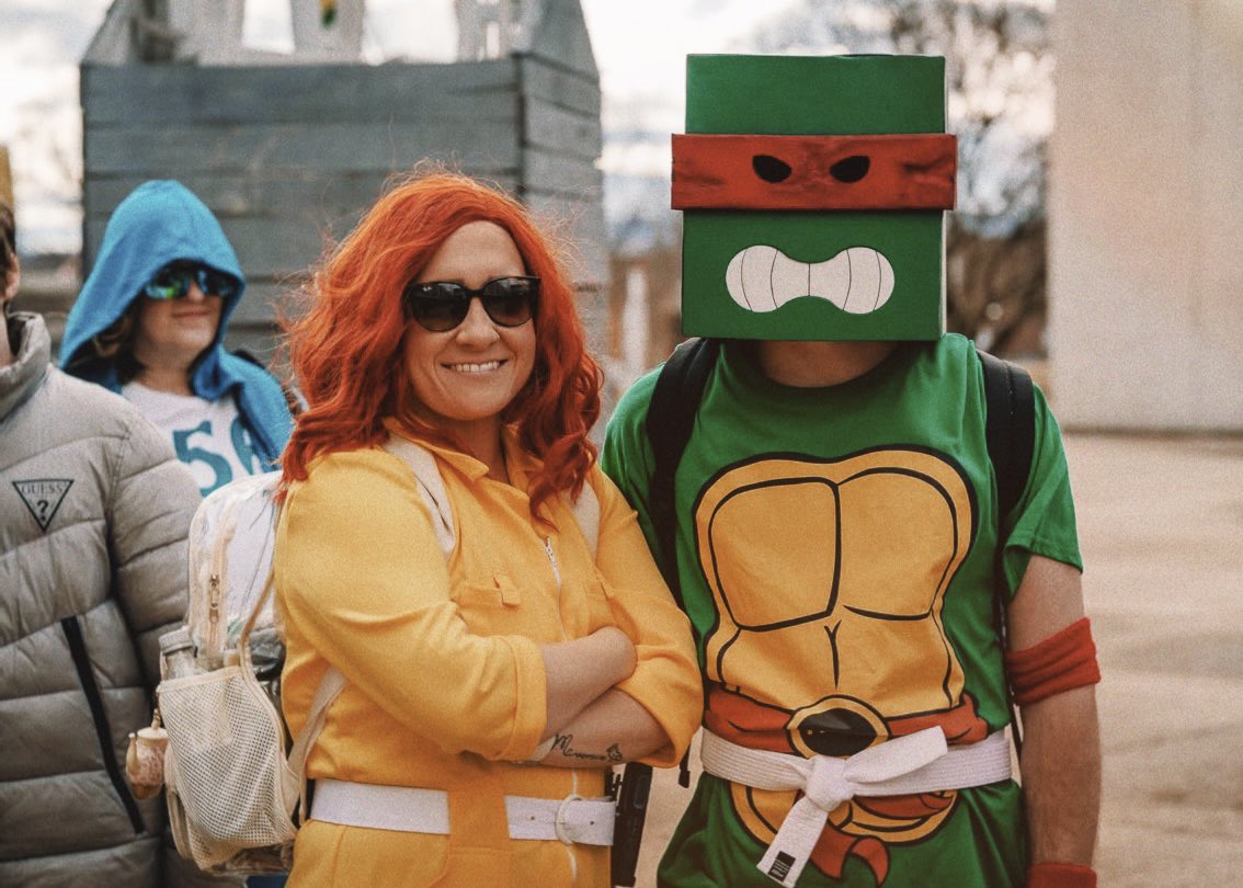 💥IT’S PIZZA TIME, DUDES!💥 At <a href="/biglickcomiccon/">Big Lick Comic Con</a> we served up a ‘Virginia Slice’ to the OG Teenage Mutant Ninja Turtles!! 🍕🐢 #pizzapower #tmnt