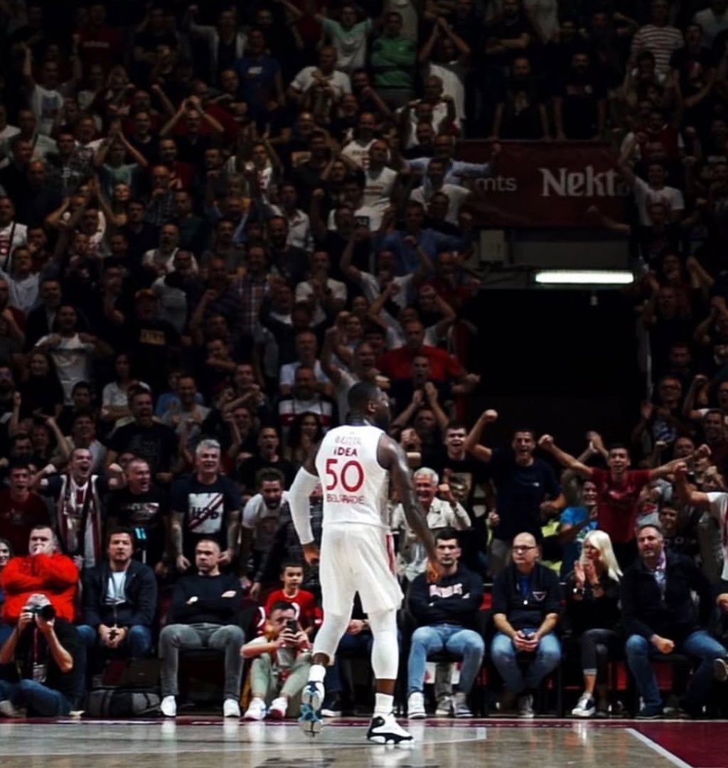 lokiardo's tweet photo. Sutra SVI U ARENU i pozdraviti brata Bentila kako dolikuje! #RedStarFamily #kkcz https://t.co/fGrp6uLYWr