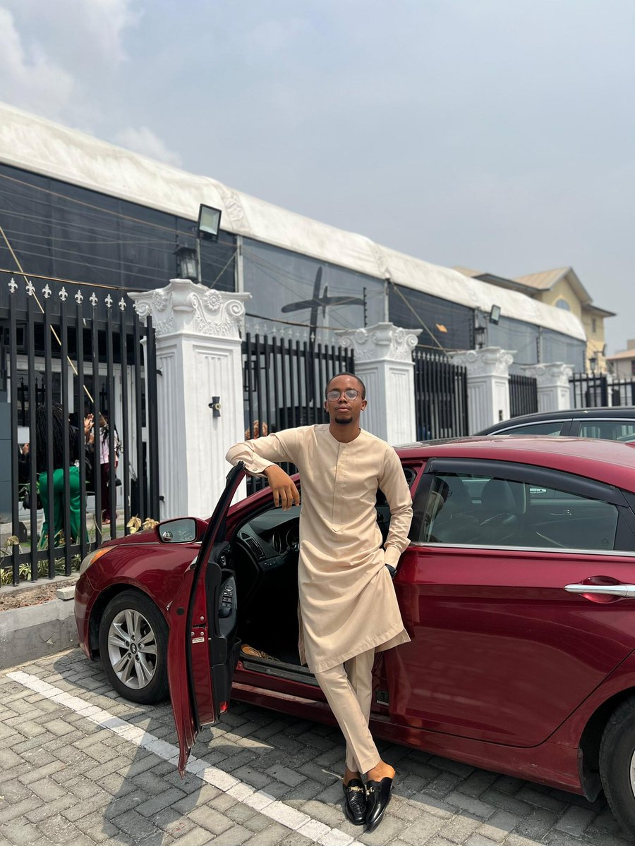 BenjaminRevs's tweet image. ✨