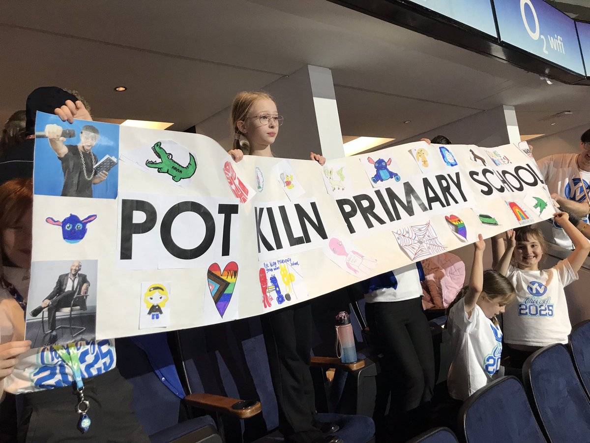 Rehearsals done, 30 minutes to showtime 🙌