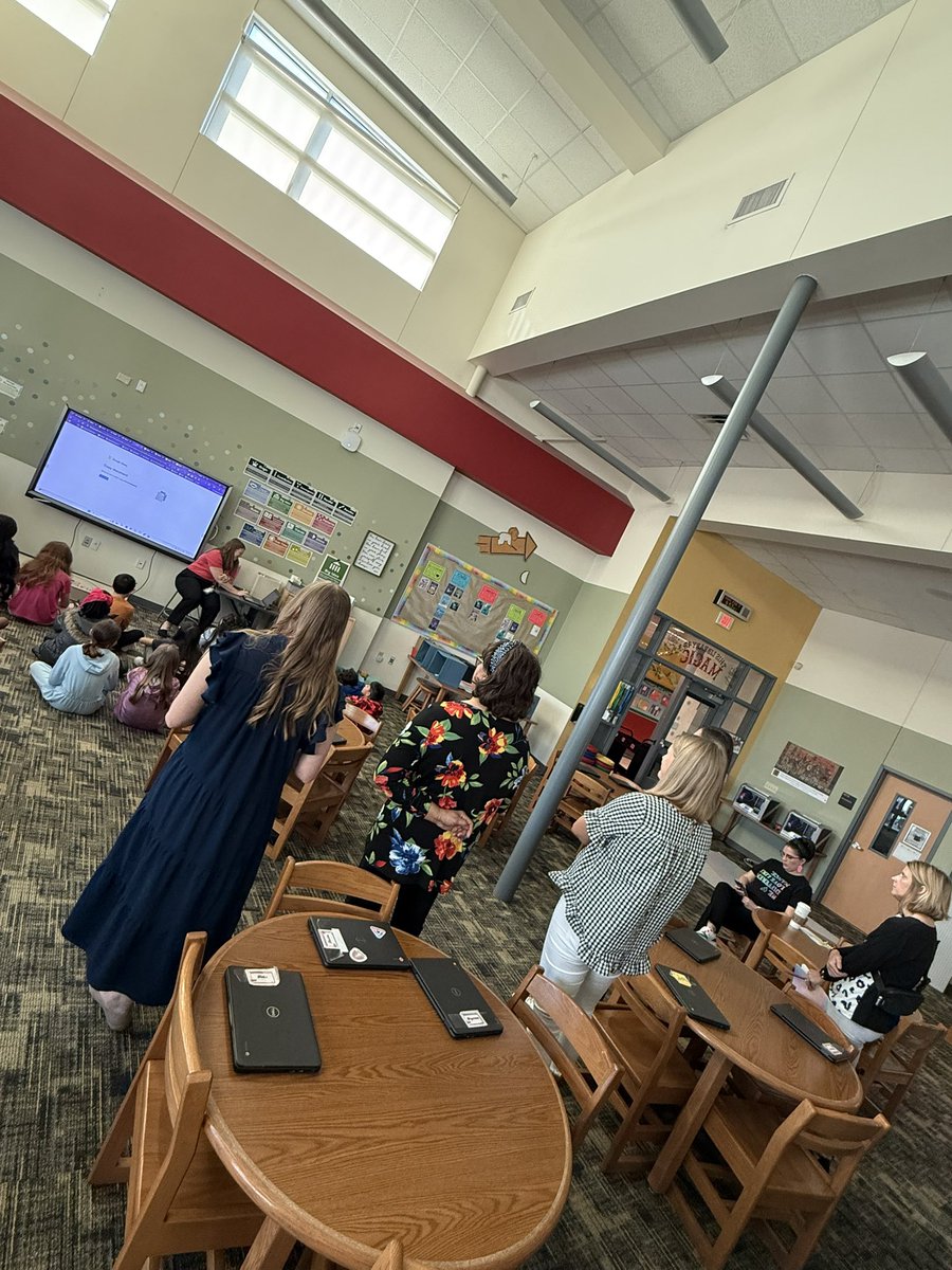 Stefani Spoon tweet media