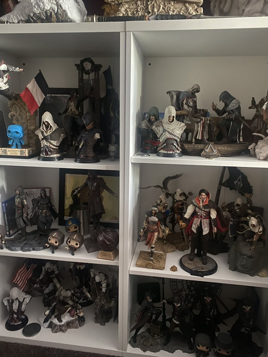 liamaccollector's tweet image. My assassins creed collection! #PureArtsSnap