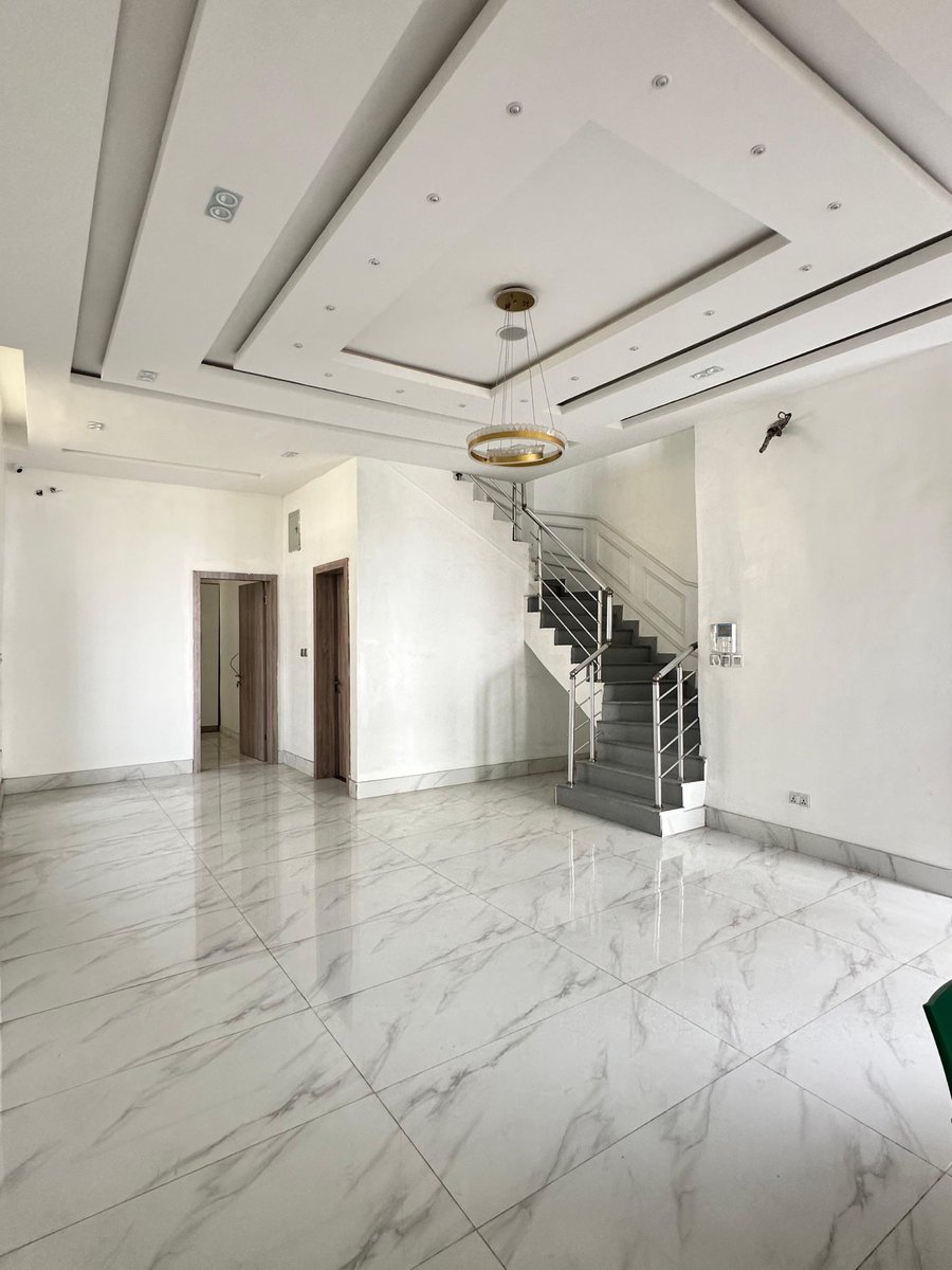 titanequityltd's tweet photo. Luxury 4-Bedroom Fully Detached Duplex with BQ – VGC | N230M

📍 Location: VGC
💰 Price: N230M

Property Features:
• All rooms ensuite
• Elegant POP ceilings with spot lighting
• Stylish chandelier 
•Integrated sound system 
• Spacious living area https://t.co/kX8D6dfdlG
