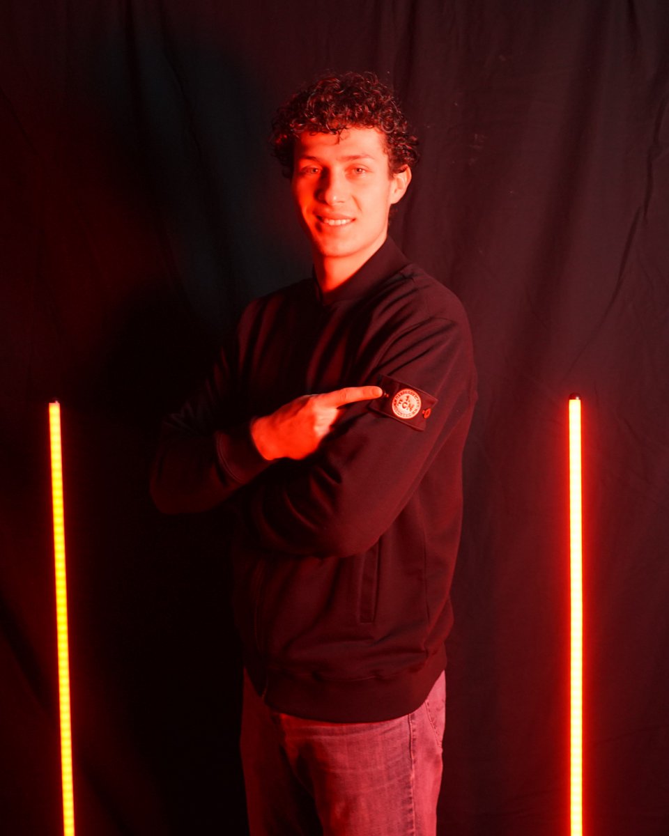 1. FC Nürnberg tweet media