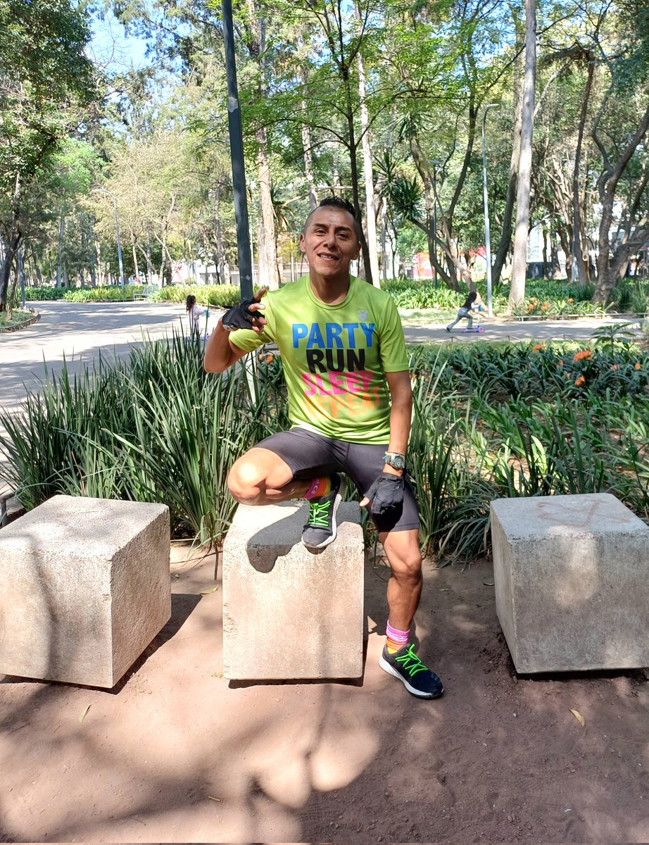 juliobikerun555's tweet photo. #11K de #Running ๐๐จ๐จ๐จ
#11K de #Ciclismo ๐ดโโ๏ธ๐จ๐จ๐จ
Kms de festejo ๐๐๐๐#Corriendo ๐ y #EnBici ๐ดโโ๏ธ por estos #11Aรฑos de estar en estas locuras del #RunAndRide ๐โ๏ธ๐ดโโ๏ธ. Por estos aรฑos de seguir constante, perseverante y ante todo con salud para seguir dรกndole...GRACIAS ๐๐๐ https://t.co/IZi8hVnKvk