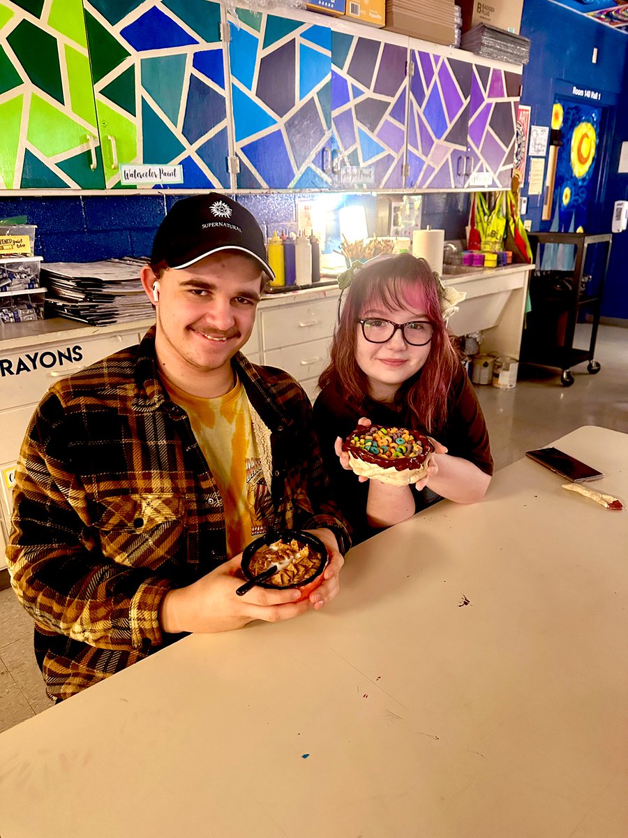 Alice Orange (@wchsart) on Twitter photo Cereal Party in Art 2/3! 🥣Students tested out their finished bowls & spoons this morning! So proud of them🌟<a href="/WC_Dragons/">Warren Central High School</a> Cereal Party in Art 2/3! 🥣Students tested out their finished bowls & spoons this morning! So proud of them🌟<a href="/WC_Dragons/">Warren Central High School</a>