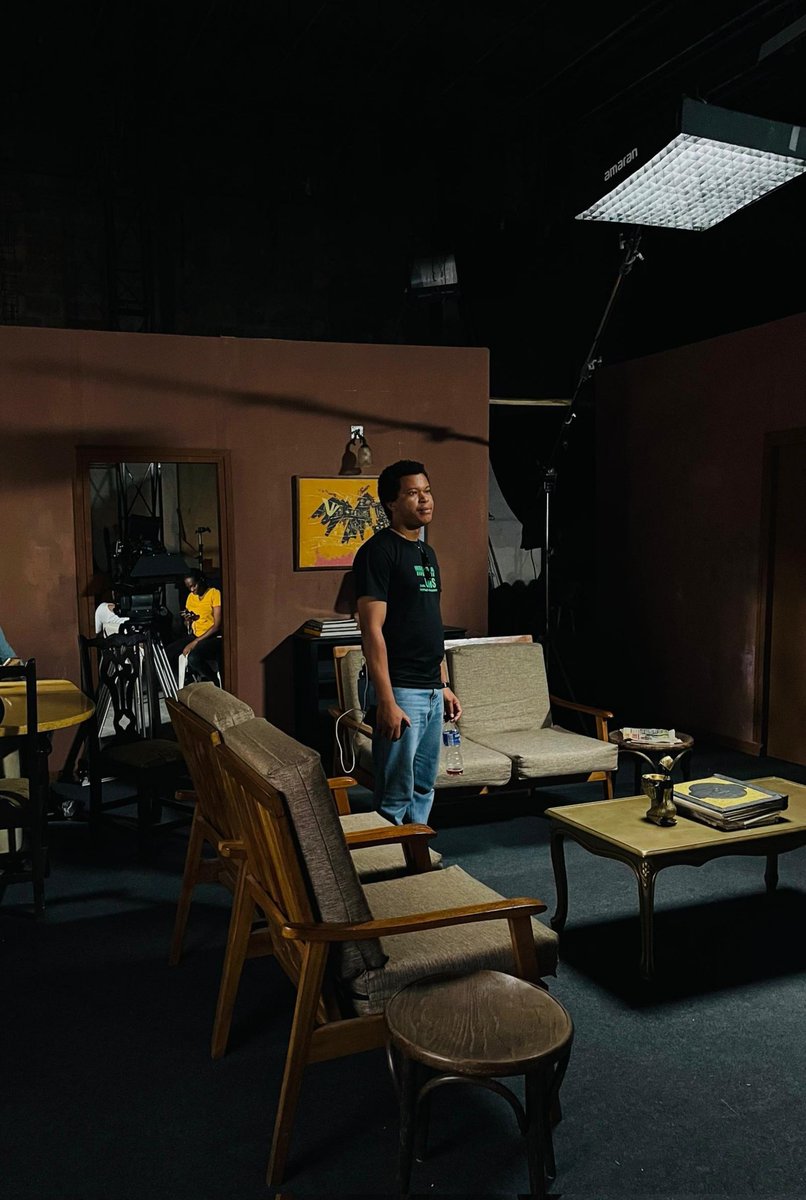 AnieeTheKing's tweet image. We&apos;ve been in the kitchen cooking with @WingoniaIkpi as our head chef and @stevegukas as our head of operations. 

#NatIveFilms
#FirstFeature
#Filmmakers