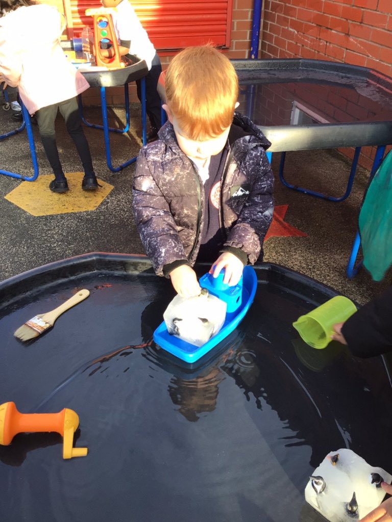Early years love playing outdoors 🥰

#outdoorplay #exploring #eyfs #earlylearning