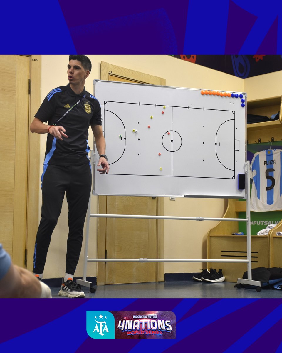 Argentina's tweet photo. #Futsal 🏆Torneo #4Naciones Indonesia
Tras la obtención del título en Yakarta, el técnico argentino, Matías Lucuix, analizó el torneo realizado.
📰 https://t.co/HXaQbkzsyh https://t.co/B36y7qN62y