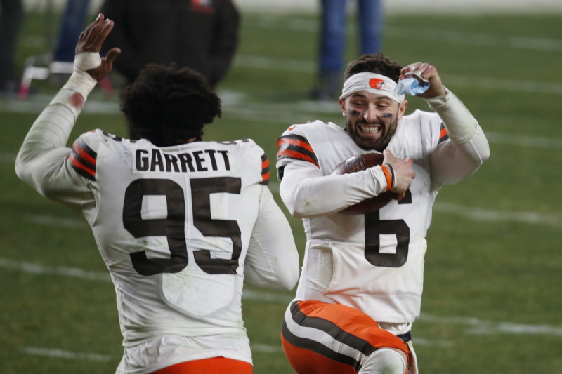 karnsies817's tweet photo. January 10th, 2021. 

Browns 48.
Steelers 37.

I'm a 34 year old Browns fan, and this wildcard playoff win is the ALL-TIME PEAK of my fandom. 

NEVER FORGET WHAT THEY TOOK FROM US https://t.co/T6tUE35N65
