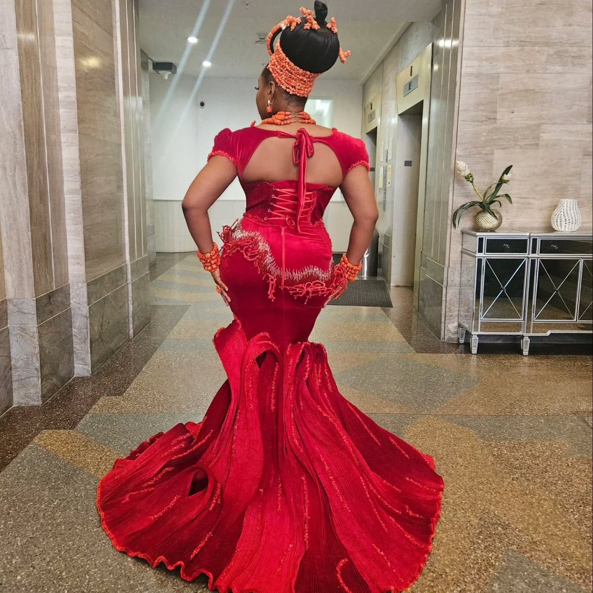 yemialadee's tweet photo. It's my first time at the Grammys as a Nominee ...#GodDid 🙏

Thank you for believing since day 1 @taiyealiyu_ 👑 Congrats to you, too, and the entire @EffyzzieMusic team. You saw the vision and never lost sight of it.

Congratulations to the winner, @temsbaby 🔥 https://t.co/SluERxmipw