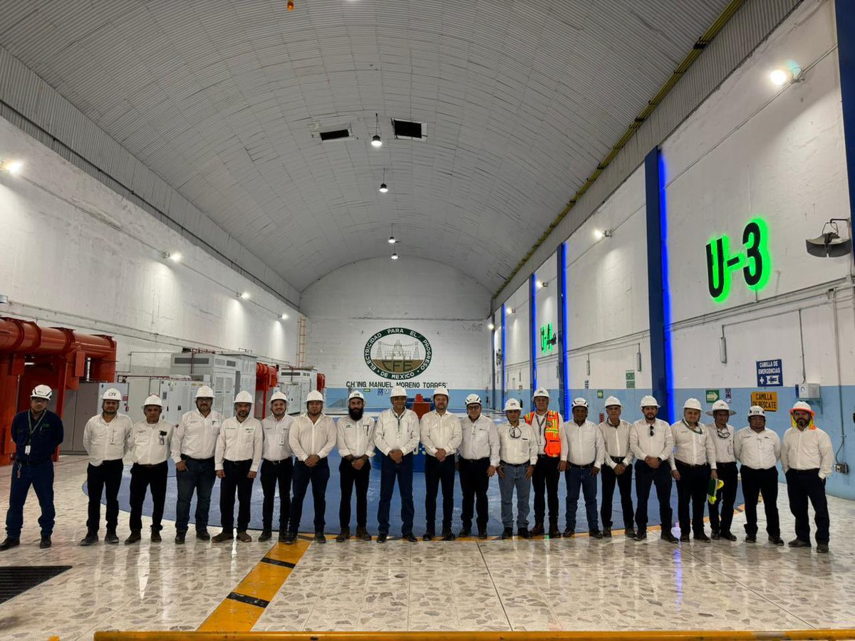 CFEmx's tweet photo. 📄 #Boletín | La subdirección de Negocios No Regulados de la CFE, supervisó los avances en la modernización de las hidroeléctricas 🌊 Peñitas y Malpaso, en Chiapas. 

Con estos trabajos, la CFE fortalecerá la generación de energía renovable ♻️, añadiendo 412 MW de capacidad en la Cuenca del Grijalva. 

https://t.co/O2rsNal7EF