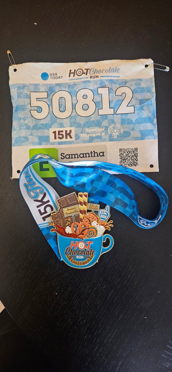 nacole99's tweet photo. It's the Medal Monday! Today I am celebrating my 11th consecutive @HotChocolate15k ATL 15k. It was a beautiful day and I had fun pacing the race with @beastpacing. Congrats to all the finishers. #bibchat #runatl #runchat #leagueofgarmin https://t.co/UA2bMXHFuE