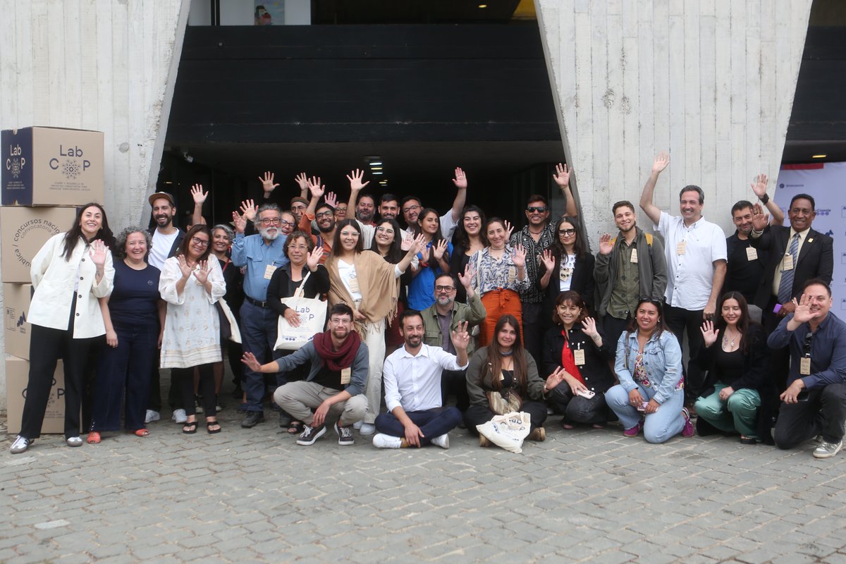 Participantes de distintas localidades de 🇨🇱 viajaron a Valparaíso para vivir el primer encuentro presencial del Laboratorio Ciencia Pública y dar inicio al programa de mentorías del laboratorio, que permitirá dar forma a los 15 proyectos comunitarios adjudicados.