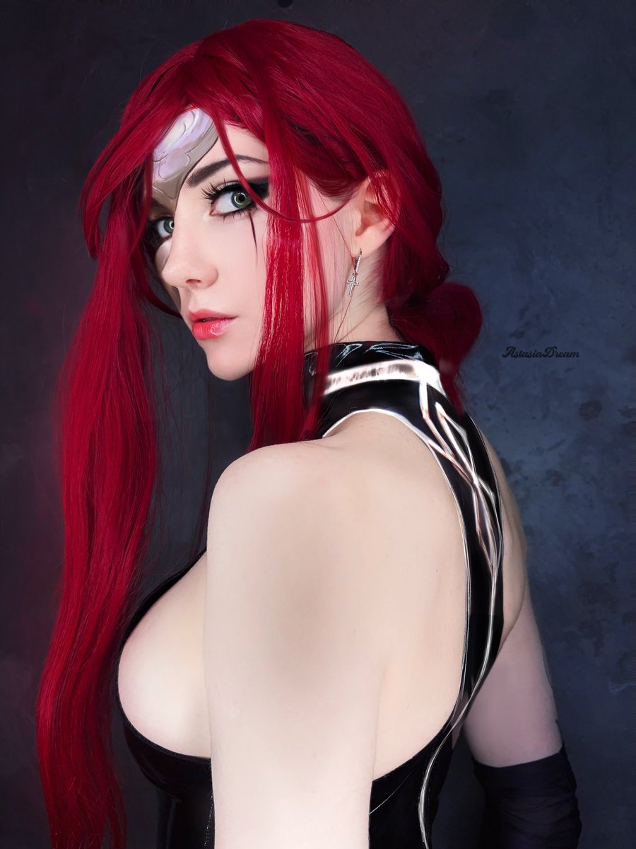 Say 'hi' to get a special surprise in dms 🍒

Welcome to Noxus ⚔️ Katarina https://t.co/SXionltWD5