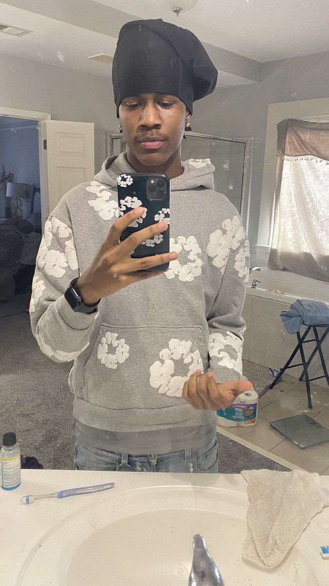 notcassius_'s tweet photo. chill guy ready to lock in https://t.co/zlZSzz21uS