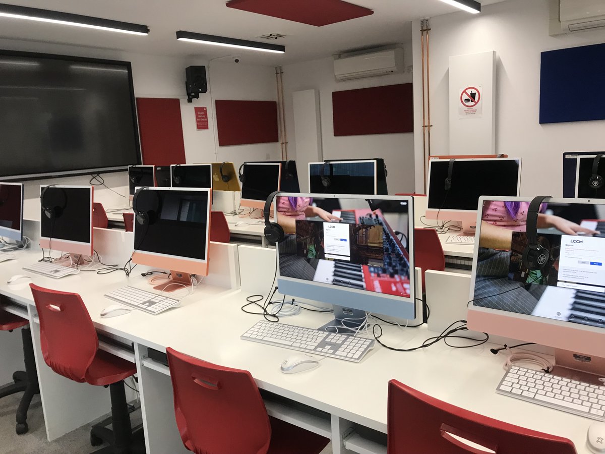 arcadiasolav's tweet image. A great pleasure to have provided our services to the prestigious  @lccmlondon  music school for an acoustic installation for their Lab classroom along with their music venue bar / reception area. 👏👏
#acousticsolution #roomacoustics #musicschool #lccm #musicstudio #studiolondon