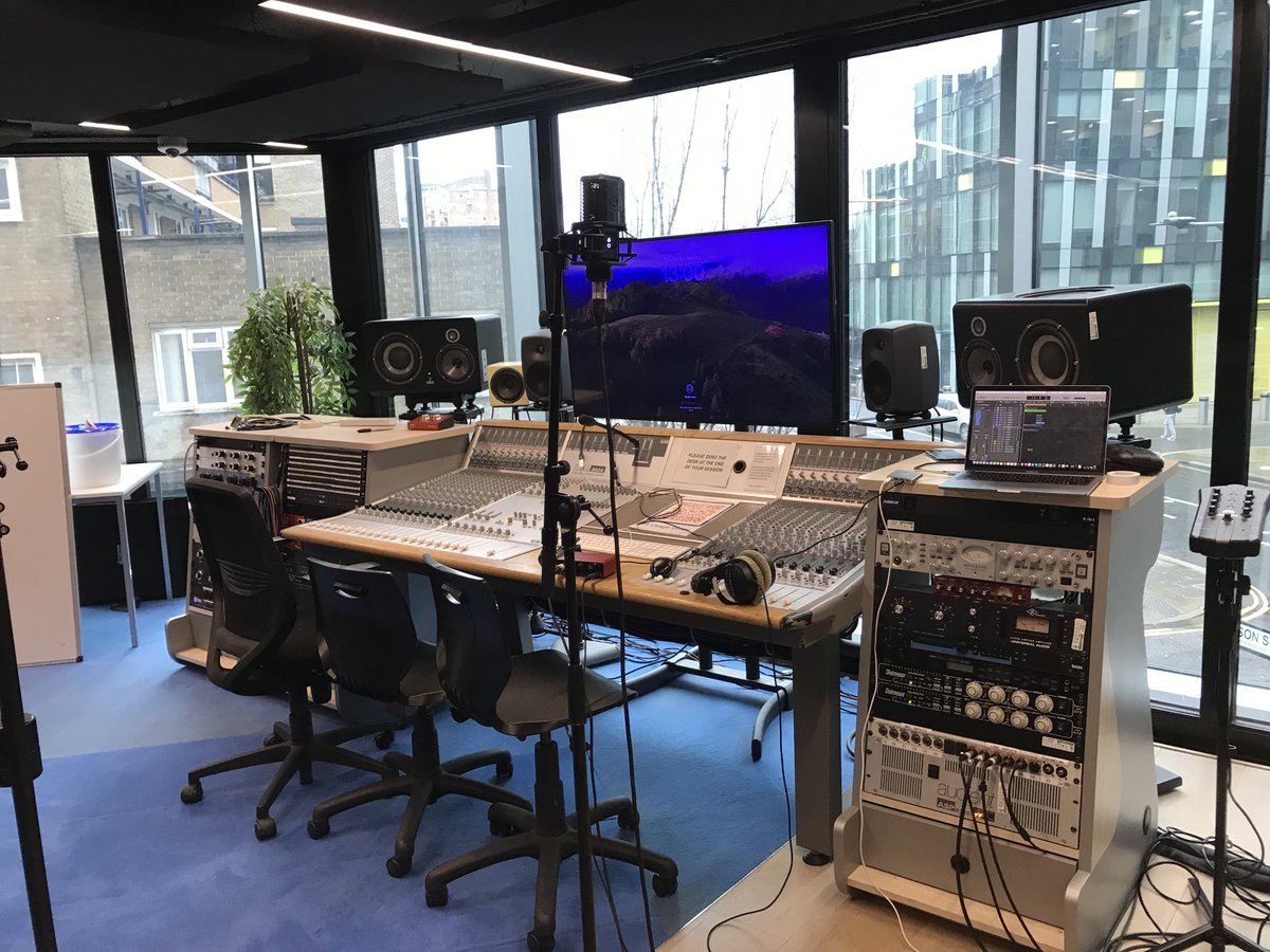 arcadiasolav's tweet image. A great pleasure to have provided our services to the prestigious  @lccmlondon  music school for an acoustic installation for their Lab classroom along with their music venue bar / reception area. 👏👏
#acousticsolution #roomacoustics #musicschool #lccm #musicstudio #studiolondon