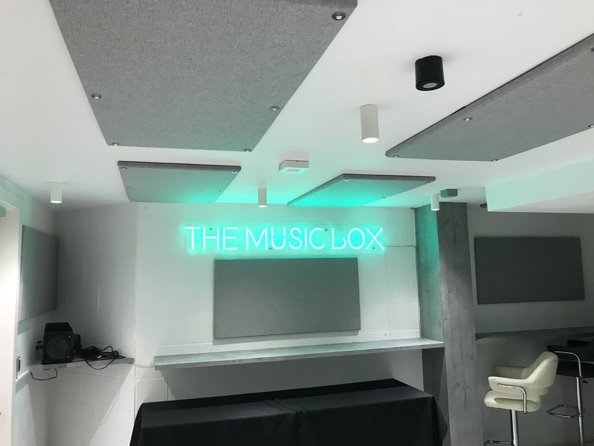 arcadiasolav's tweet image. A great pleasure to have provided our services to the prestigious  @lccmlondon  music school for an acoustic installation for their Lab classroom along with their music venue bar / reception area. 👏👏
#acousticsolution #roomacoustics #musicschool #lccm #musicstudio #studiolondon