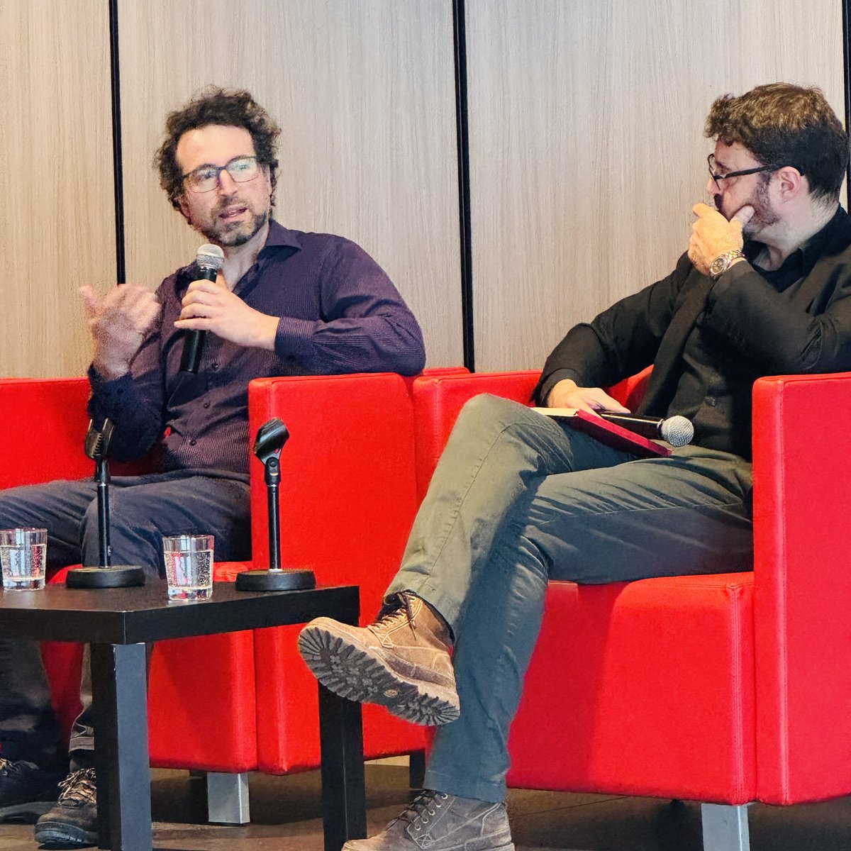 FranceQC's tweet photo. En partenariat avec @universitelaval et @ObservatoireIA le consulat soutient et participe à la discussion du panel “Culture et francophonie à l’ère de l’IA” en amont du #SommetActionIA de Paris #IA @ClaraChappaz #CoopFrQc #Quebec #francophonie @LamourouxEric @francediplo https://t.co/yO5eSDK3su
