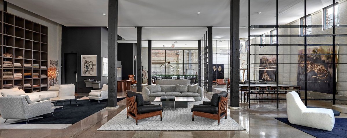 Archello's tweet image. Cohlmeyer Architecture’s collaboration with Montauk Sofa transforms aging industrial buildings into refined showroom spaces.
buff.ly/4jLlxK6

#SustainableDesign #AdaptiveReuse #Materiality