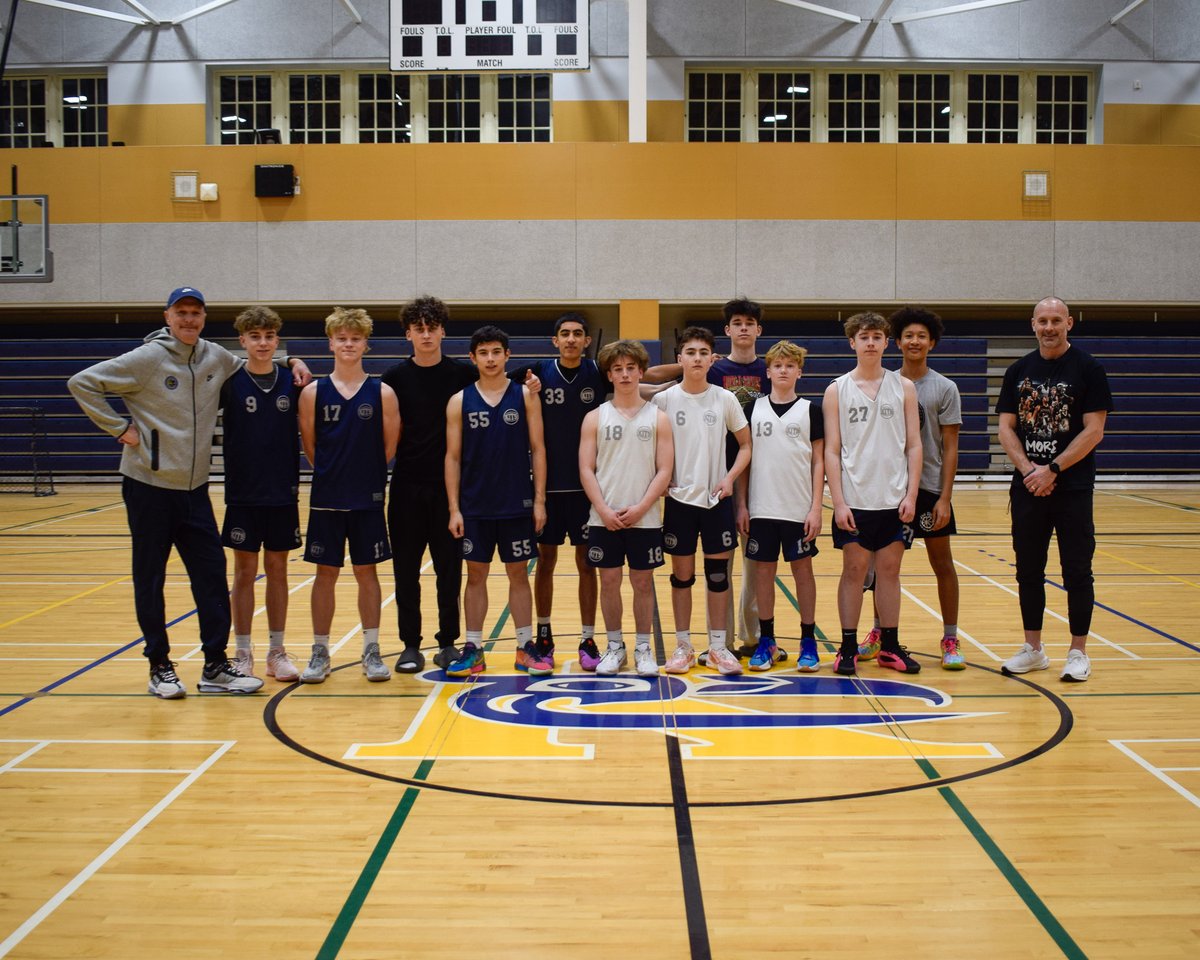 vancitybandits's tweet photo. This past weekend, we brought the Bandits School Tour to @KitsilanoSS in Vancouver. Thanks to the student-athletes and volunteer coaches for hosting head coach @juliushoops at practice! 🤝

Bandits School Tour powered by @prestongm @ucanwest https://t.co/j2Xw2tjImO