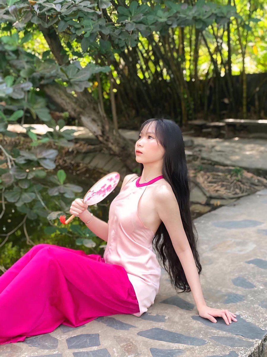 chichigon06's tweet photo. Tương tác cho bé đi 🥰 https://t.co/LYpBjVUrwD