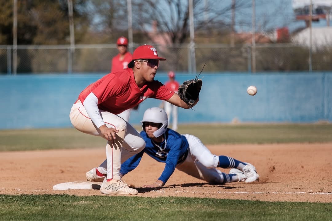 Beautiful weather this weekend made for a great start to Del Rio Ram Baseball season! First scrimmage in the books and our Rams looked good against Taft! Lucas Hernandez took some amazing photos, enjoy!