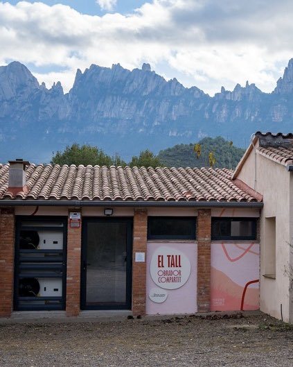 ParcRuralM's tweet photo. 🔎 Ets pastor o ramader? A Marganell tens El Tall, un obrador compartit per fer productes derivats de la carn de pastura!
📍 Lloguer d’instal·lacions
🛠️ Assessorament tècnic
❄️ Cambra frigorífica gratuïta
Contacta’ns i fes el pas! 🚀#ParcRuralMontserrat #ObradorCompartit https://t.co/lZXLRSNWvG