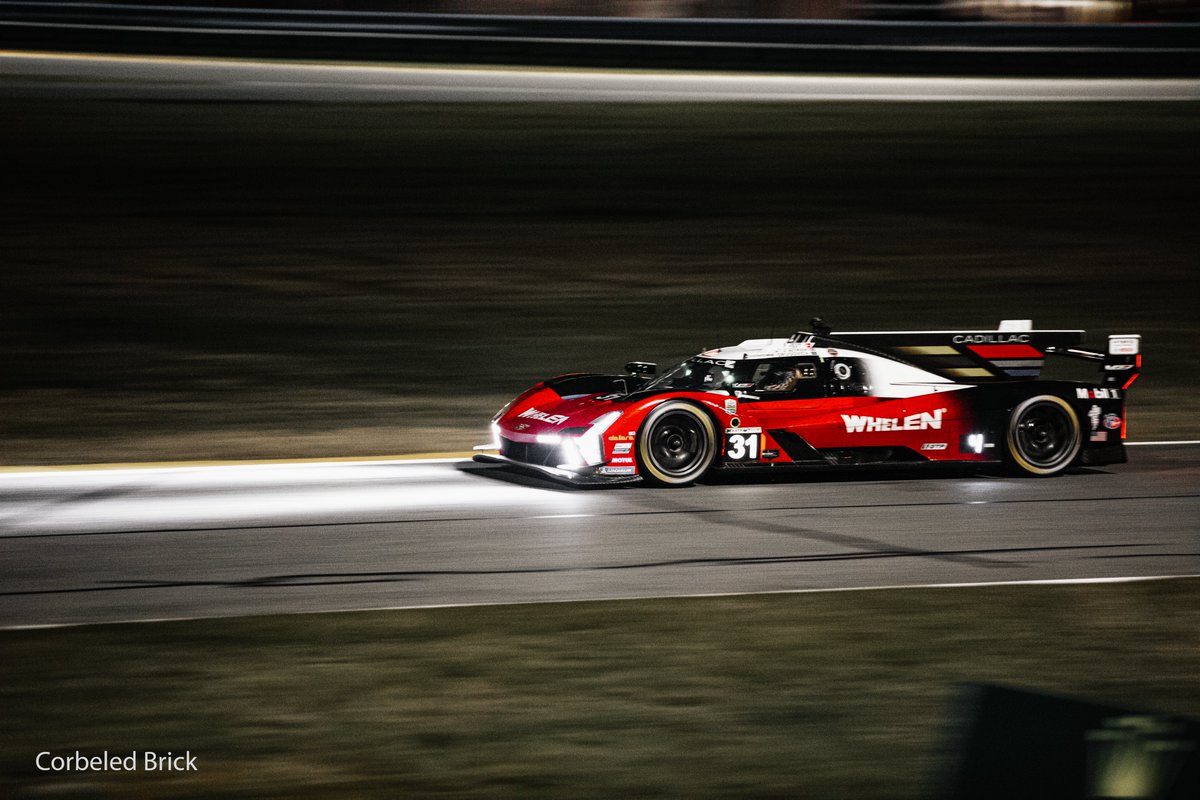 CorbeledBrick's tweet photo. Whelen Cadillac racing through the night

#rolex24 #daytona #porsche #sportsphotography #racecarphotography https://t.co/e5dvEFuEUa