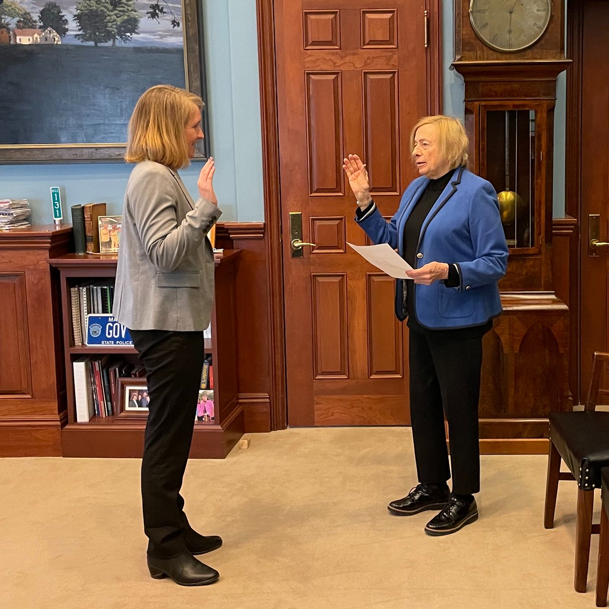 GovJanetMills's tweet photo. Today, I was pleased to swear-in Heather Sanborn as Maine's Public Advocate. Her experience as a lawmaker and small businessowner, along with her sharp intellect and unmatched integrity, have prepared her to fight for Maine ratepayers and consumers. https://t.co/LrvWftUTgS