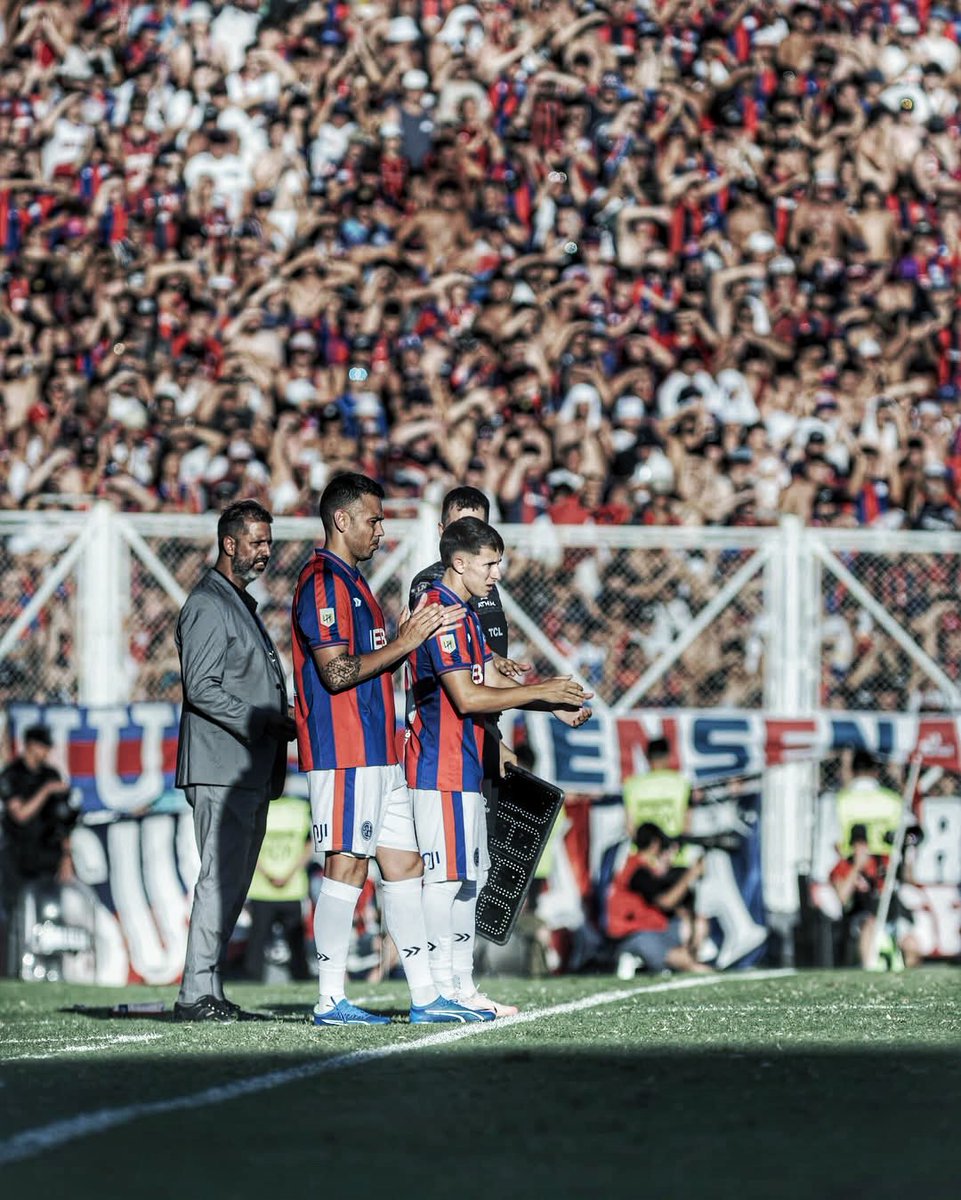DebateSL's tweet photo. “Feliz por jugar mis primeros minutos en la CANCHA MÁS LINDA. 

Gran esfuerzo de todos mis compañeros. 

Vamos San Lorenzo!! 💙❤️” 

📲 Agustín #Ladstatter vía Instagram https://t.co/4t6mKILERt