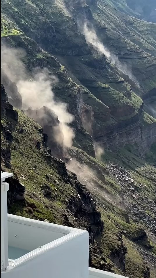 MoazMoaz777's tweet image. Santorini Shakes Up!

Post the emergency meeting on Sunday, residents and hotel owners in Santorini were urged to drain their swimming pools due to fears that large volumes of water could destabilize buildings if a strong earthquake hits. #SantoriniQuake #CryptoBoom

Another…