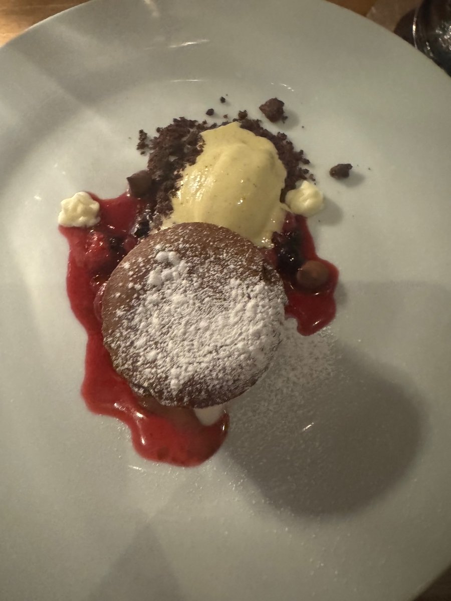 Bolzano 2025 Conference Dinner. Make sure you analyze the data properly. No artifacts please.