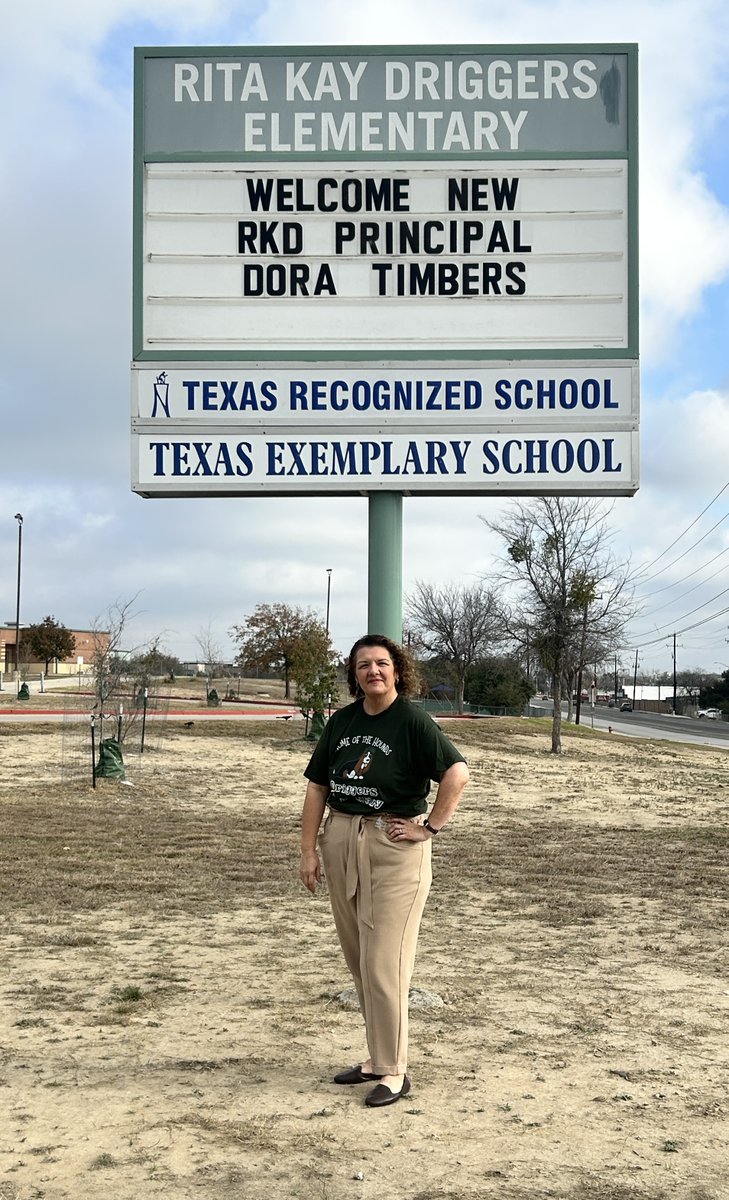 Rita Kay Driggers ES (@nisddriggers) on Twitter photo We are thrilled to announce that today we welcomed our new principal, Mrs. Dora Timbers, to the <a href="/NISDDriggers/">Rita Kay Driggers ES</a> family!
¡Estamos encantados de anunciar que hoy le damos la bienvenida a la familia Driggers a nuestra nueva directora, la Sra. Dora Timbers! We are thrilled to announce that today we welcomed our new principal, Mrs. Dora Timbers, to the <a href="/NISDDriggers/">Rita Kay Driggers ES</a> family!
¡Estamos encantados de anunciar que hoy le damos la bienvenida a la familia Driggers a nuestra nueva directora, la Sra. Dora Timbers!