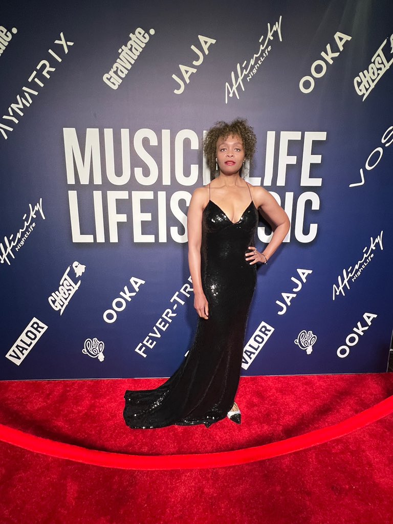 Regenna Rouse tweet media