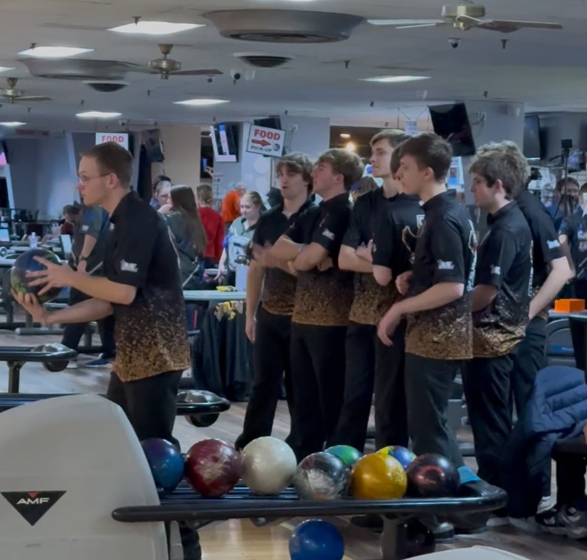 Huge congratulations to the boy's team for making the conference roll-offs being held at Wayne Webb this Saturday at 130pm. This is the first time in BWHS history for the boys to make it! We are very proud of each and every athlete! Way to go guys!