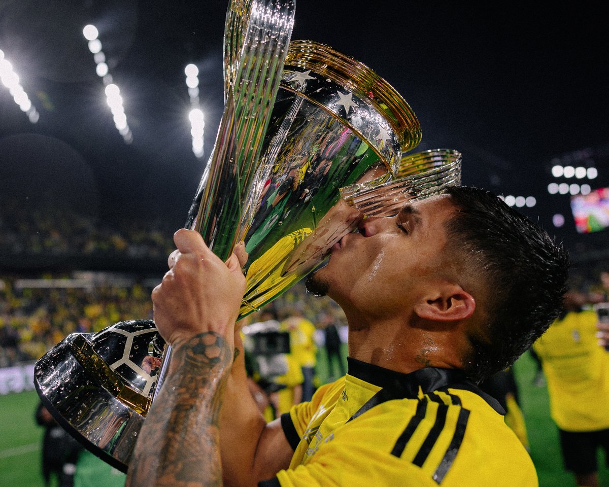 MLS's tweet photo. Never a dull moment with Cucho. 🏆💫 https://t.co/ZdS45KaBfe