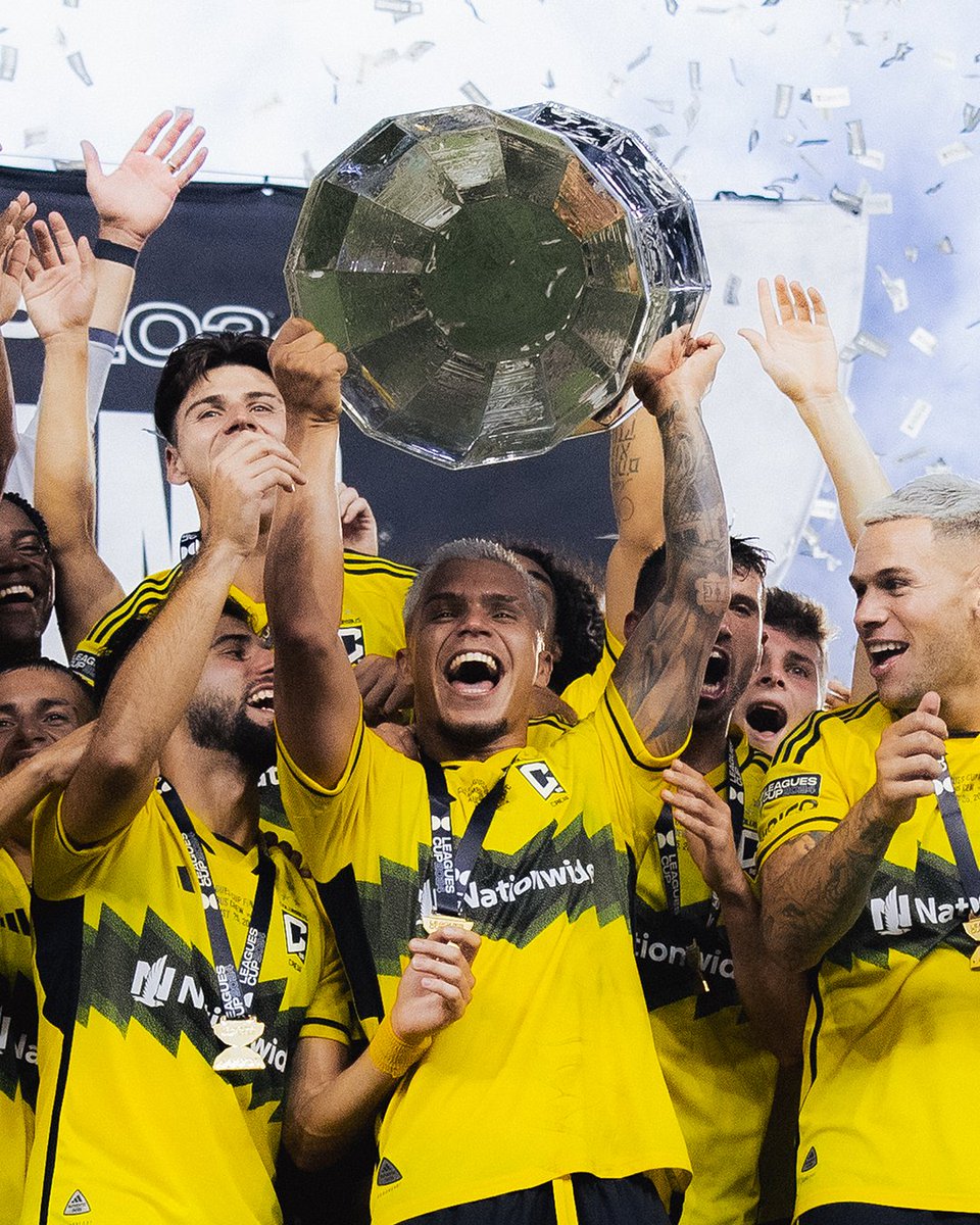 MLS's tweet photo. Never a dull moment with Cucho. 🏆💫 https://t.co/ZdS45KaBfe
