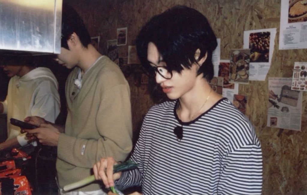 wonbinlvrs's tweet image. bf shots