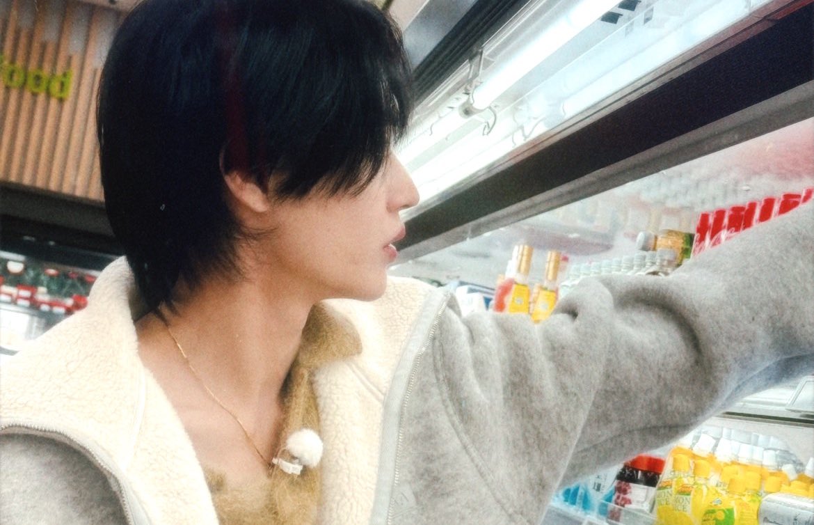 wonbinlvrs's tweet image. bf shots