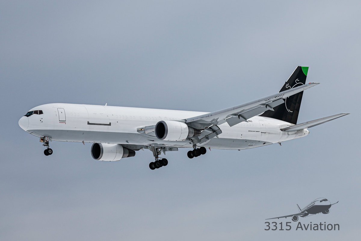 3315Aviation's tweet image. It’s been slow lately but this Sky Taxi 767 stopped off for lobster rolls and whoopie pies recently. #planespotter