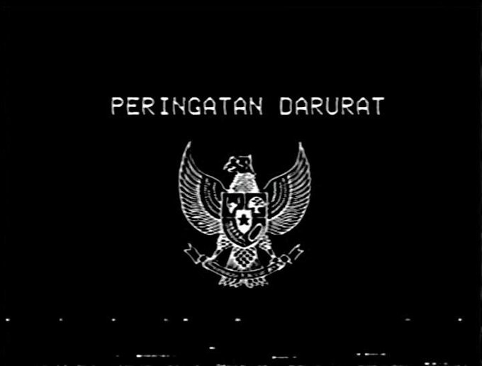 ardisatriawan's tweet photo. Tukin yang hak sesuai hukum, gak dibayar.

Menteri dan jajarannya tukang ngeles.

Didemo bukannya dengerin, malah mengancam.

#bayartukindosen https://t.co/Dj0zGmfQ1I