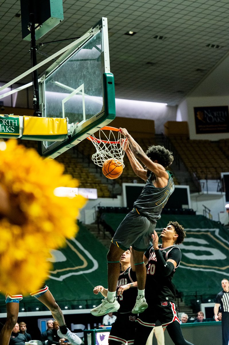 Southeastern Men's Basketball tweet media